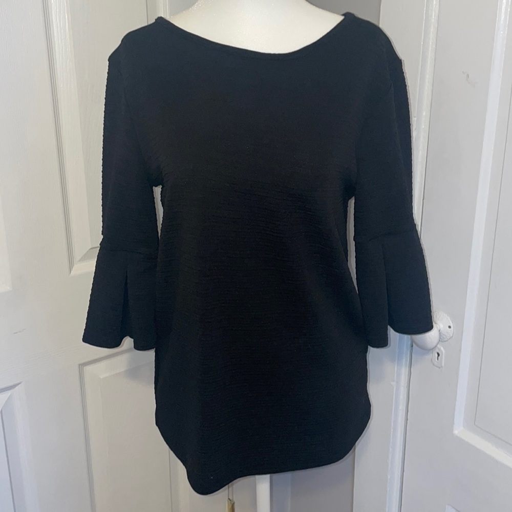 Black quarter sleeve blouse